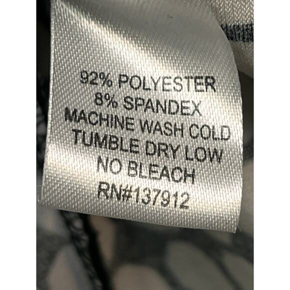 Maria Gabrielle Blouse Top Womens Small‎ Black White Cap sleeve Stretch Pleated - Picture 6 of 8